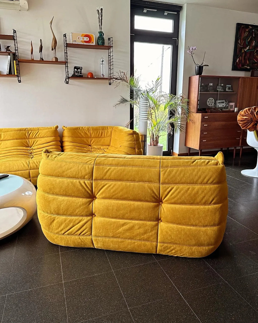 Caterpillar Togo Single Sofa Chair – Relax & Read