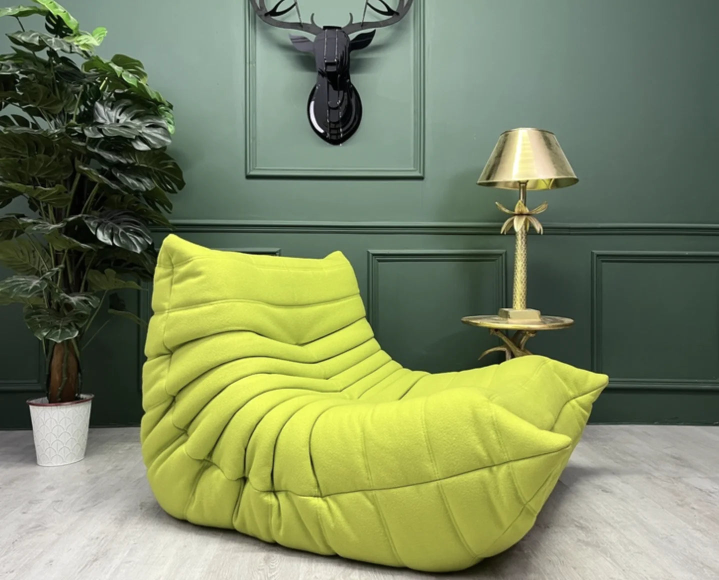 Caterpillar Togo Single Sofa Chair – Relax & Read