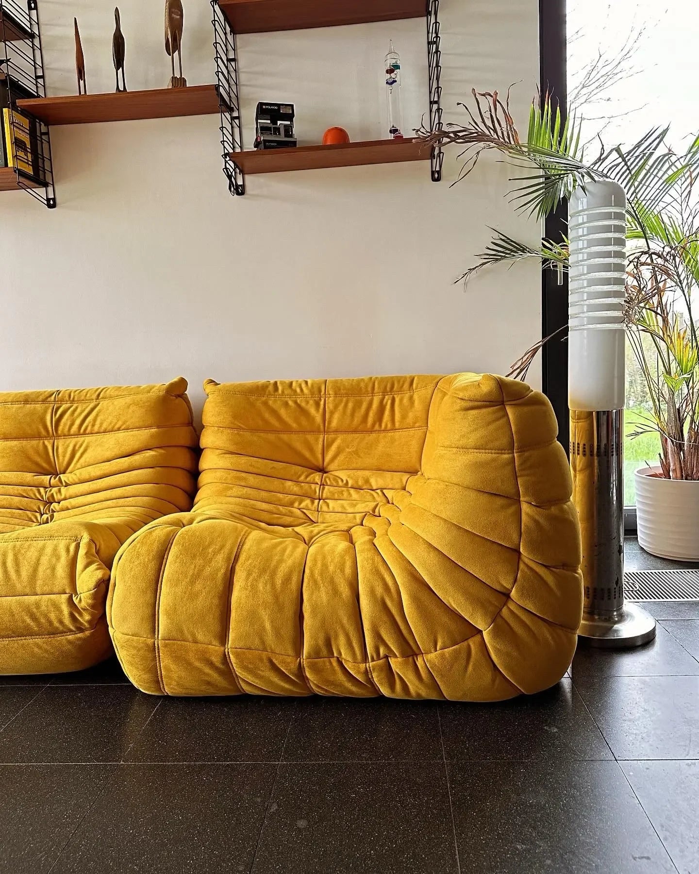 Caterpillar Togo Single Sofa Chair – Relax & Read