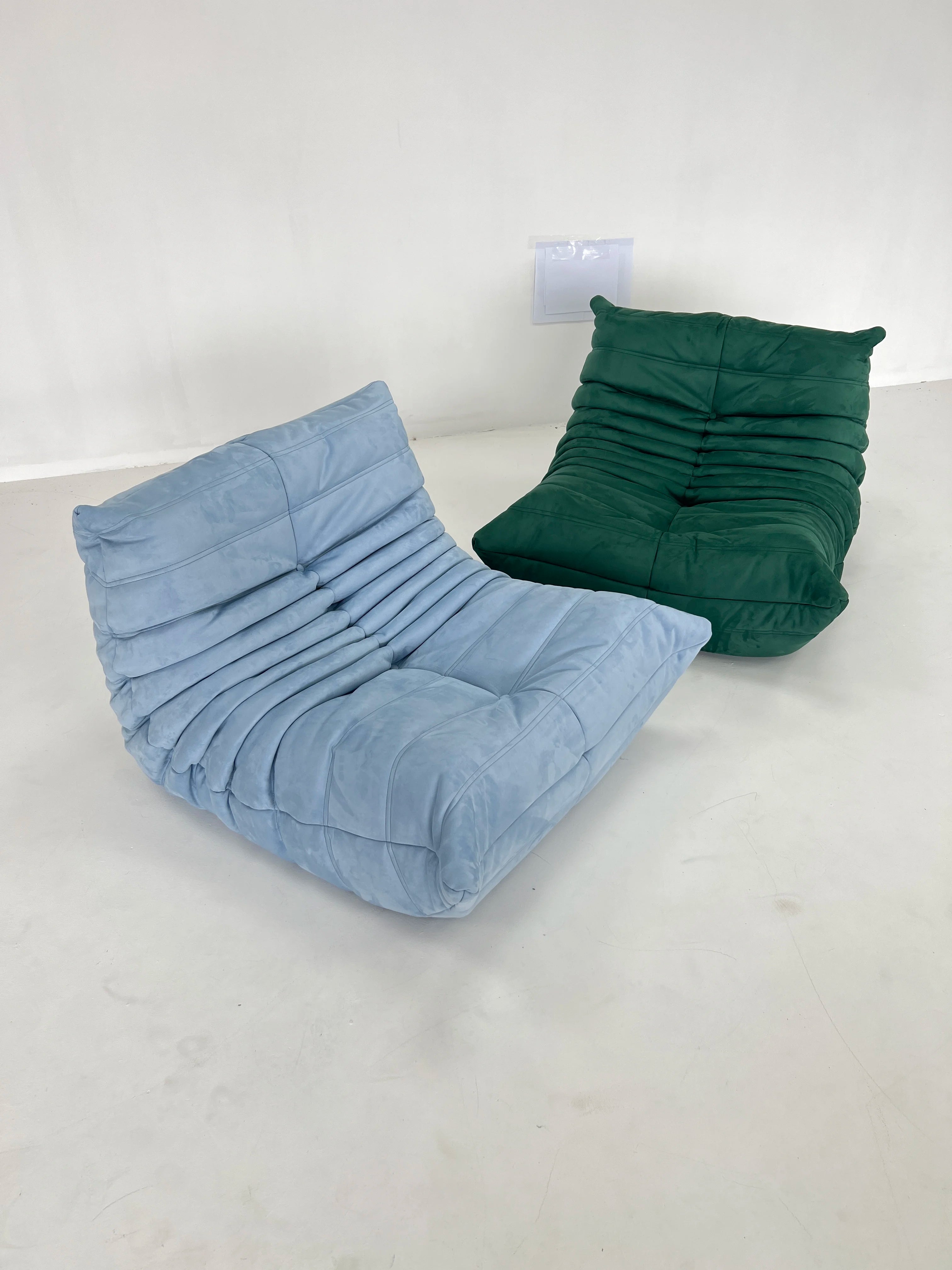 Caterpillar Togo Single Sofa Chair – Relax & Read
