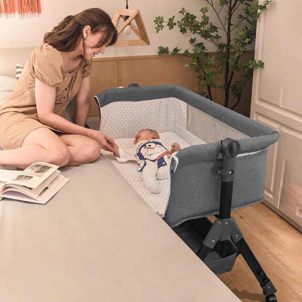 Multifunctional Baby & Toddler Crib